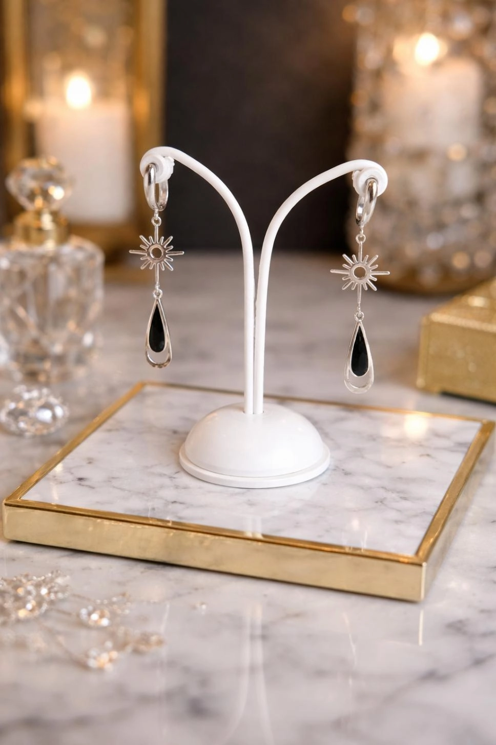 Mineli Tasarım Küpe