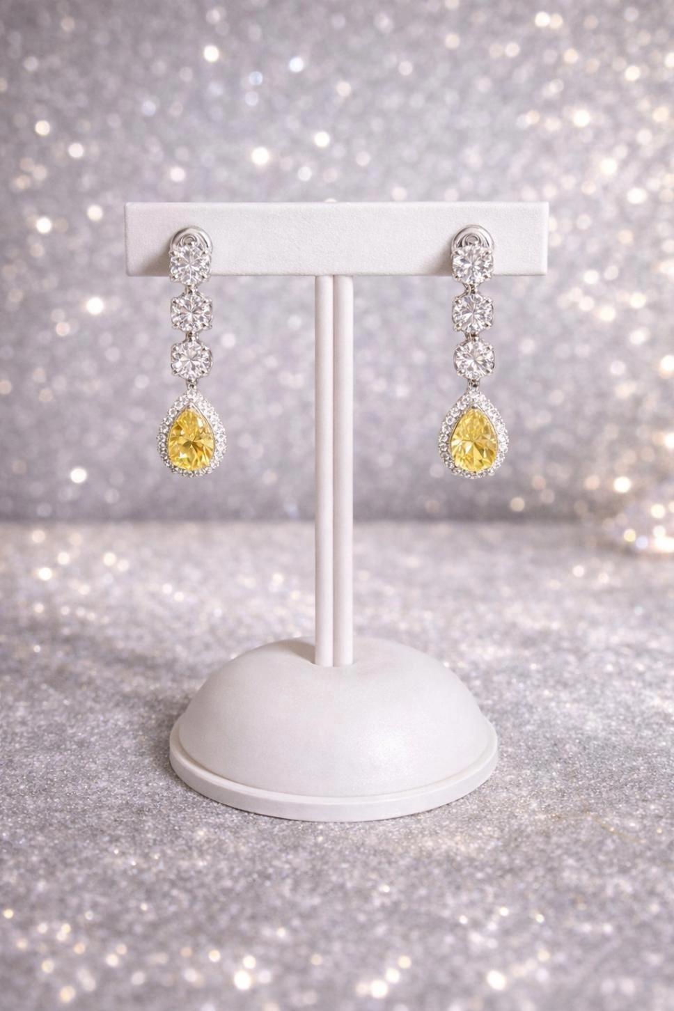 Taşlı Sallantılı Küpe