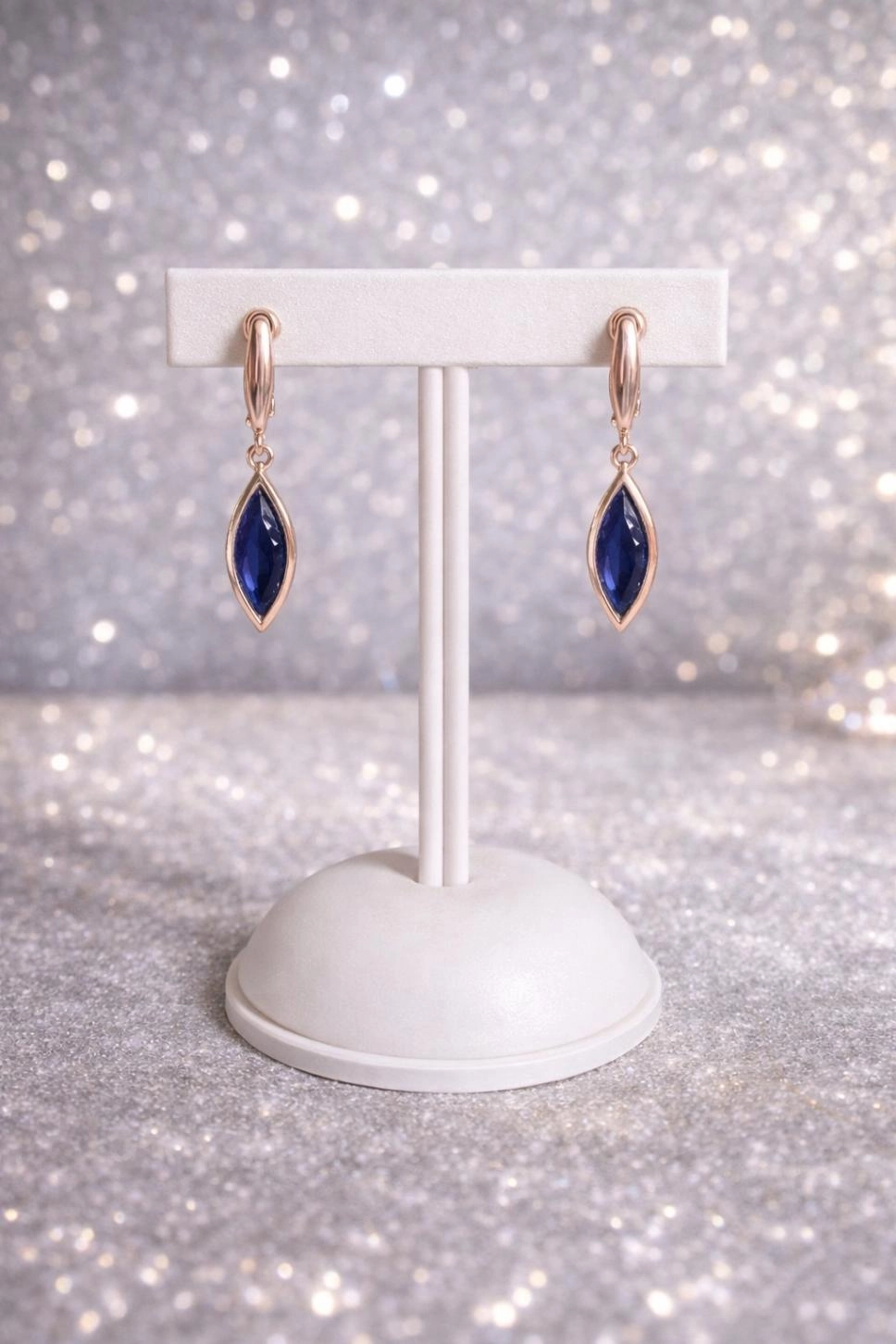 Taşlı Sallantılı Küpe