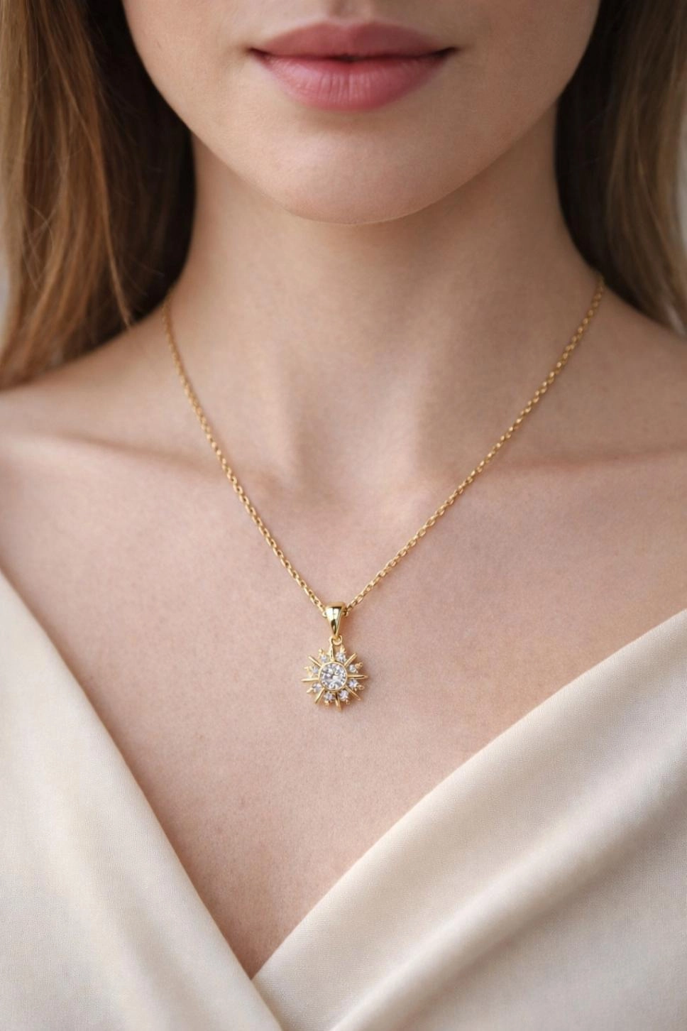 Taşlı Güneş Kolye