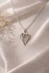 Taşlı Tasarım Kalp Kolye