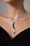 Sallantılı Yıldız Kolye