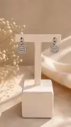 Baget Taşlı Küpe 