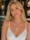 Sallantılı Yıldız Kolye 