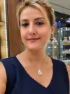 İncili C Harfi Kolye 