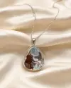 Oymalı Odalit Taşlı Kolye 